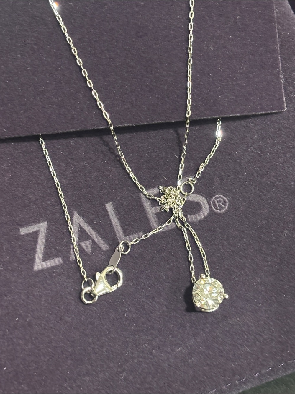 1 CT IGI Certified Lab-Grown
Diamond Necklace 14K
White Gold (F/VS2) Zales